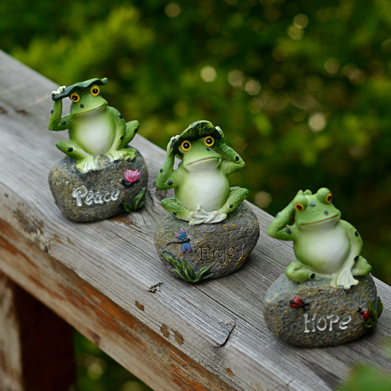 Garden Sign Frog On Stone Ornaments